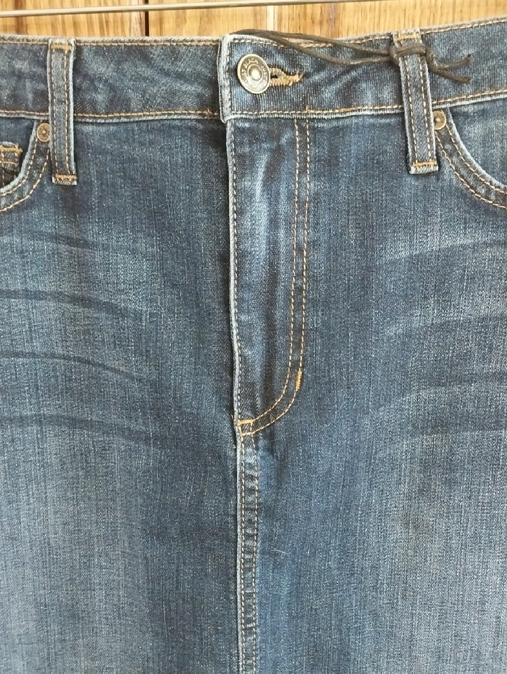 Just Black Stitch Fix NWT Tatiana Denim Skirt Size Large Indigo Blue Frayed Hem - Picture 3 of 12